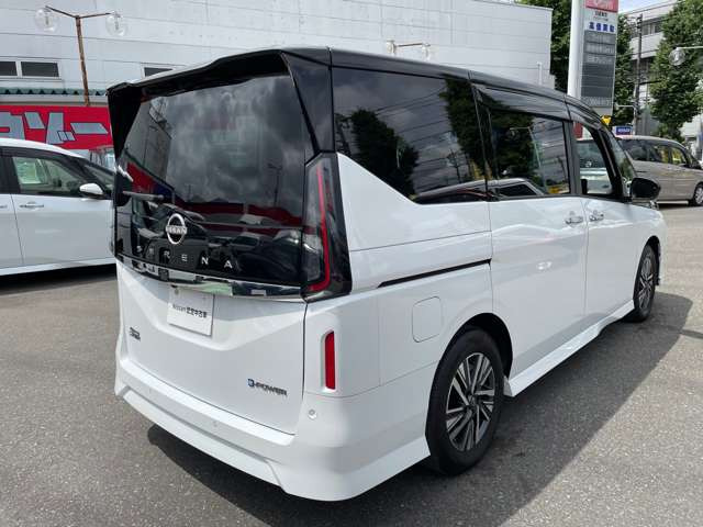 セレナ1.4 e-POWER ハイウェイスターV
