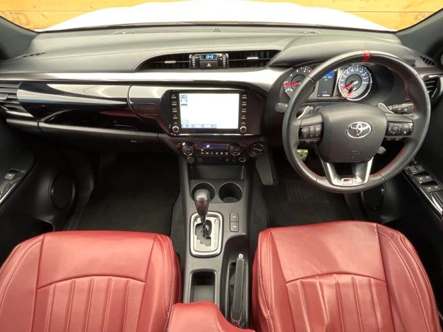 ハイラックス2.4 Z GRスポーツ ディーゼル 4WD