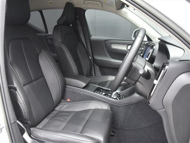 XC40アルティメット B4 AWD 4WD