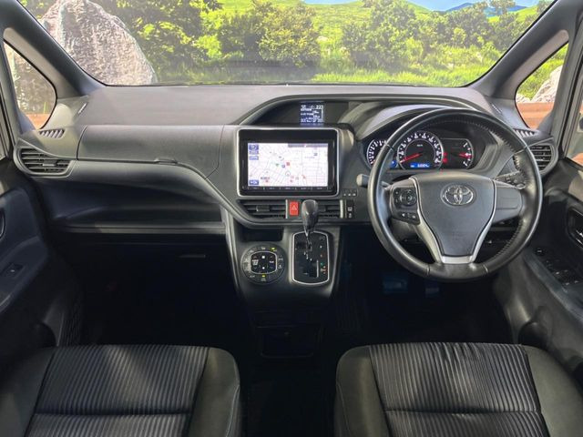 ヴォクシー2.0 ZS 煌