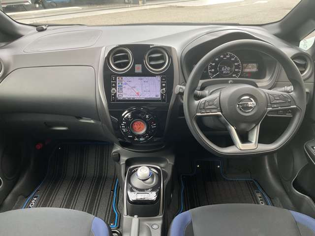 ノート1.2 e-POWER X FOUR ブラックアロー 4WD