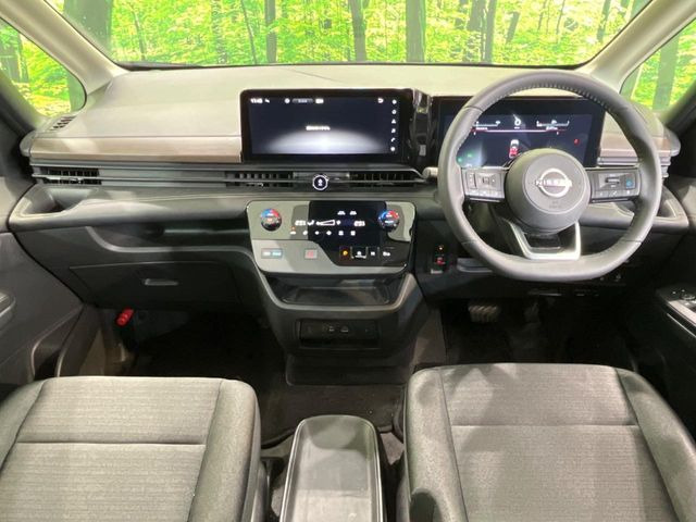 セレナ1.4 e-POWER ハイウェイスターV