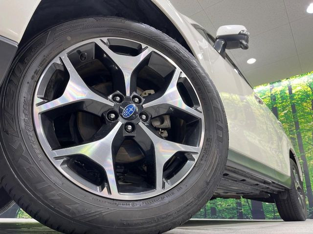 �y����18�C���`�A���~�z�C�[���z�O�ςɃ}�b�`���������A���~�z�C�[���𑕒����Ă���܂��B�e��ЊO�A���~�z�C�[����A�X�^�b�h���X�^�C�����戵�����Ă���܂��B���񂲑��k����������