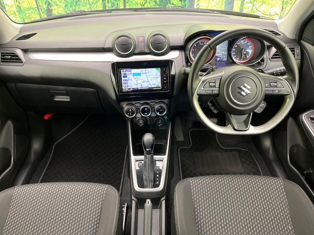 スイフト1.2 ハイブリッド(HYBRID) RS