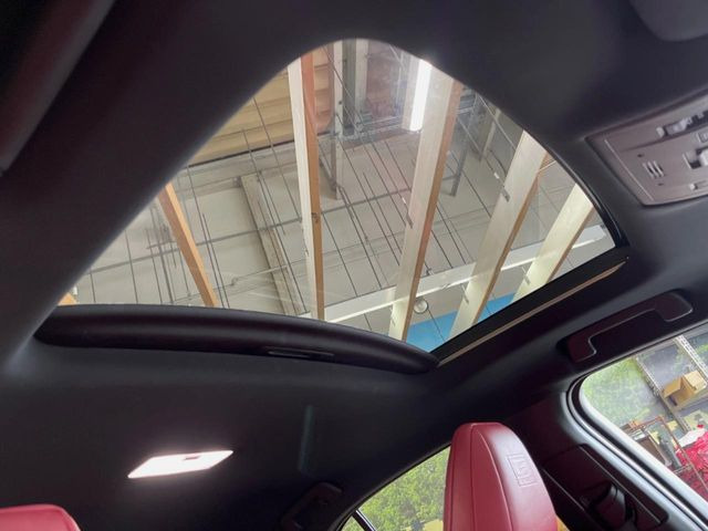 UX250h Fスポーツ