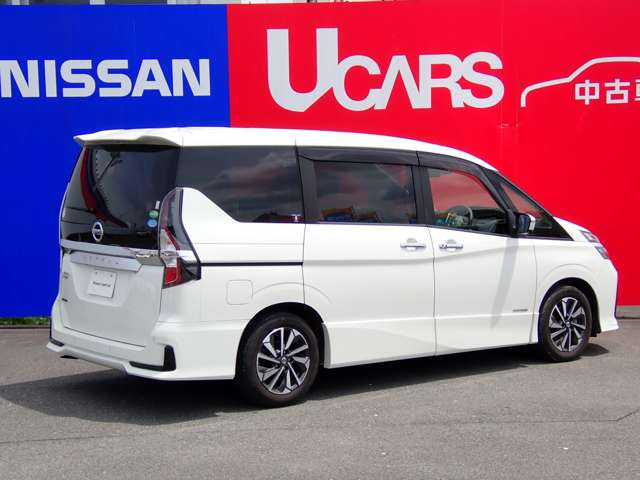セレナ2.0 ハイウェイスターV