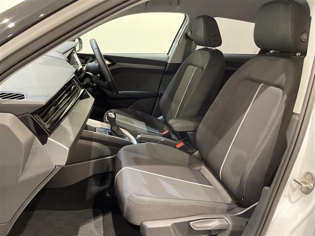 A1スポーツバック25 TFSI アドバンスド