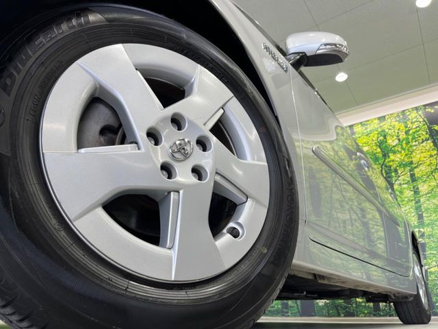�y����15�C���`�A���~�z�C�[���z�O�ςɃ}�b�`���������A���~�z�C�[���𑕒����Ă���܂��B�e��ЊO�A���~�z�C�[����A�X�^�b�h���X�^�C�����戵�����Ă���܂��B���񂲑��k����������