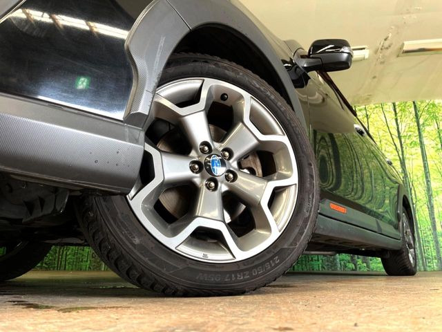 �y����17�C���`�A���~�z�C�[���z�O�ςɃ}�b�`���������A���~�z�C�[���𑕒����Ă���܂��B�e��ЊO�A���~�z�C�[����A�X�^�b�h���X�^�C�����戵�����Ă���܂��B���񂲑��k����������
