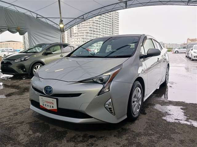 プリウス1.8 S セーフティ プラス