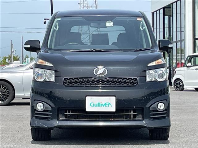 ヴォクシー2.0 ZS 4WD