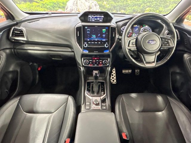 フォレスター2.0 アドバンス 4WD