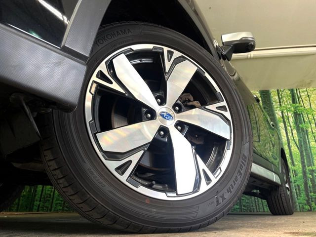 �y����18�C���`�A���~�z�C�[���z�O�ςɃ}�b�`���������A���~�z�C�[���𑕒����Ă���܂��B�e��ЊO�A���~�z�C�[����A�X�^�b�h���X�^�C�����戵�����Ă���܂��B���񂲑��k����������