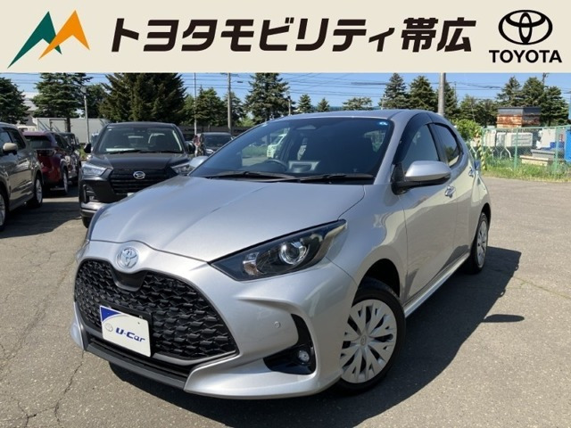 ヤリス1.5 ハイブリッド X E-Four 4WD