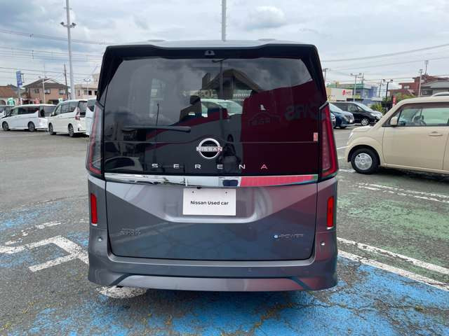 セレナ1.4 e-POWER ハイウェイスターV