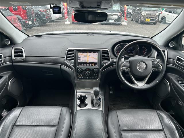 グランドチェロキーサミット 4WD