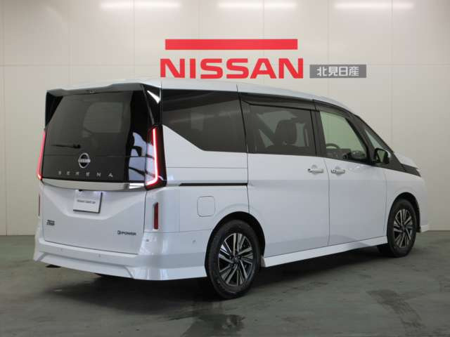 セレナ1.4 e-POWER ハイウェイスターV