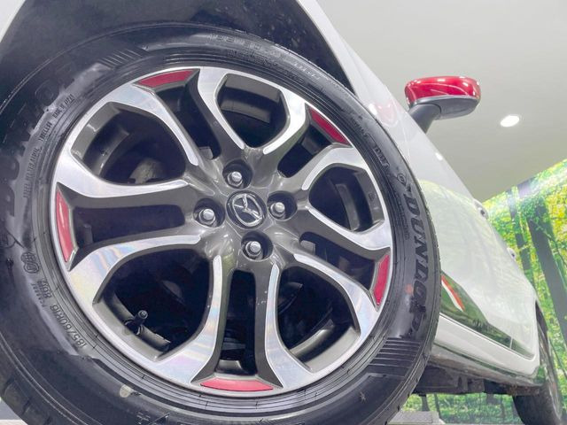 �y����16�C���`�A���~�z�C�[���z�O�ςɃ}�b�`���������A���~�z�C�[���𑕒����Ă���܂��B�e��ЊO�A���~�z�C�[����A�X�^�b�h���X�^�C�����戵�����Ă���܂��B���񂲑��k����������