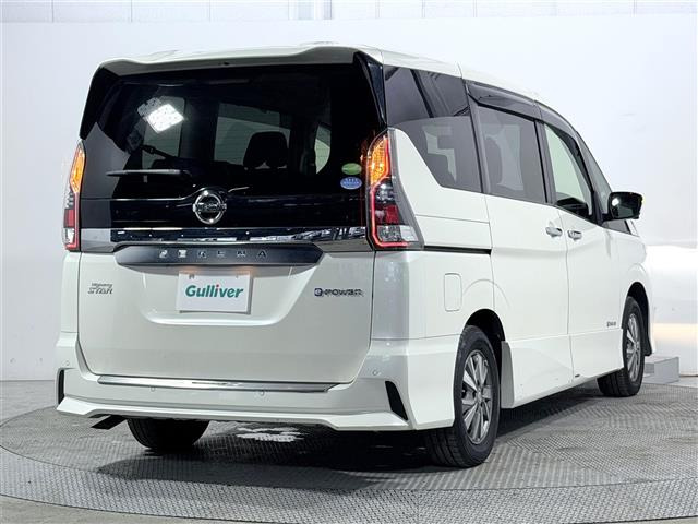 セレナ1.2 e-POWER ハイウェイスターV