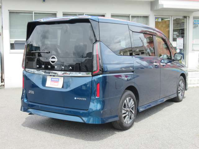 セレナ1.4 e-POWER ハイウェイスターV