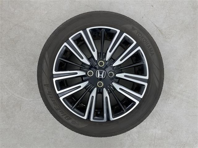 フィット1.5 e:HEV リュクス 4WD