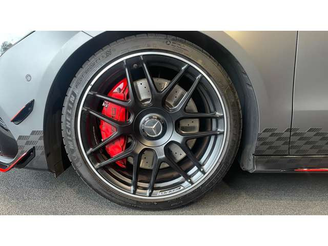 CLAクラスAMG CLA45 S 4マチックプラス ストリート スタイル エディション 4WD