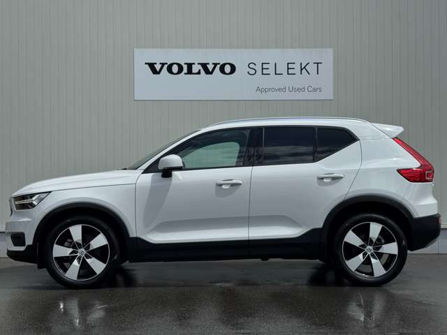 XC40B4 モメンタム