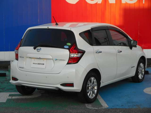 ノート1.2 e-POWER メダリスト FOUR 4WD
