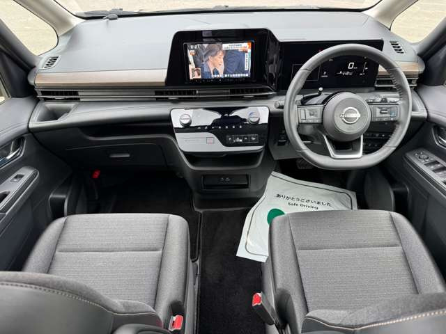 セレナ2.0 ハイウェイスターV 4WD