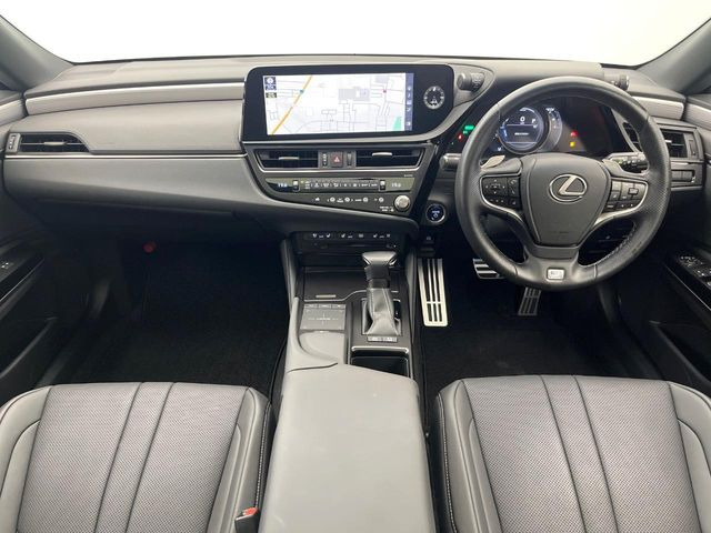 ES300h Fスポーツ