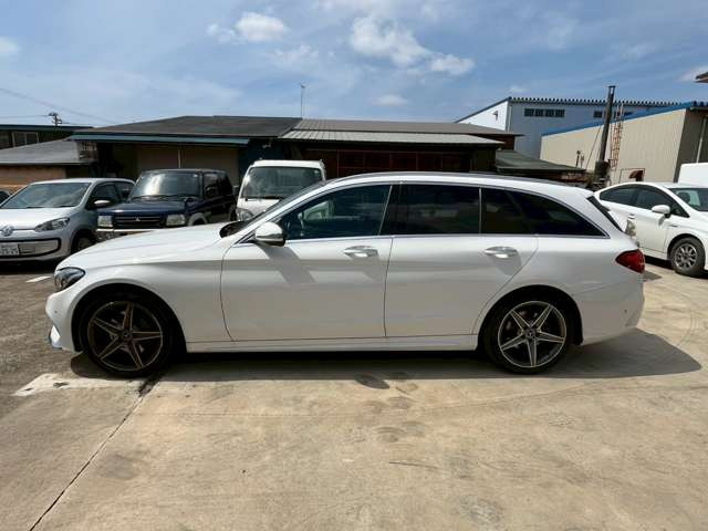 CクラスワゴンC220d ローレウスエディション