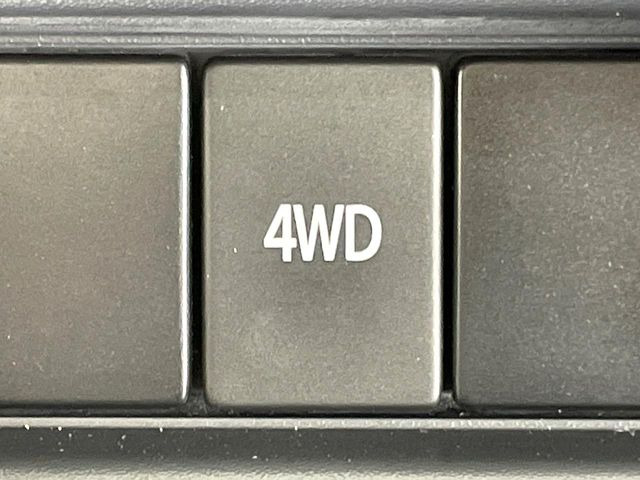 4WD�̂��Ԃł��̂ŁA�ᓹ�ł����S�ł���~��n�n��ɂ��Z�܂��̕��ȊO�ɂ��A�E�B���^�[�X�|�[�c����̕���~��n��֋A�Ȃ����@�������ɂ���������!