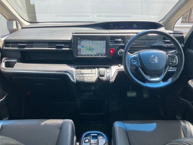 ステップワゴン2.0 e:HEV スパーダ G EX ホンダセンシング