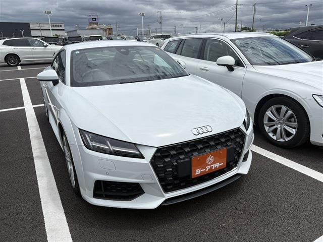 TTクーペ2.0 TFSI クワトロ 4WD