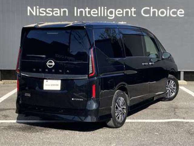 セレナ1.4 e-POWER ハイウェイスターV