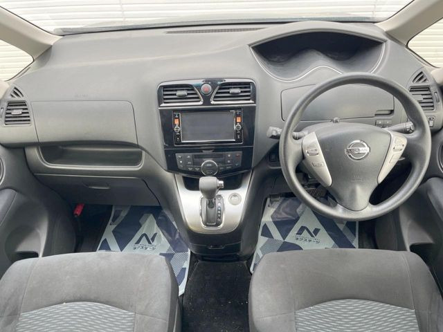セレナ2.0 20X Vセレクション+Safety S-HYBRID