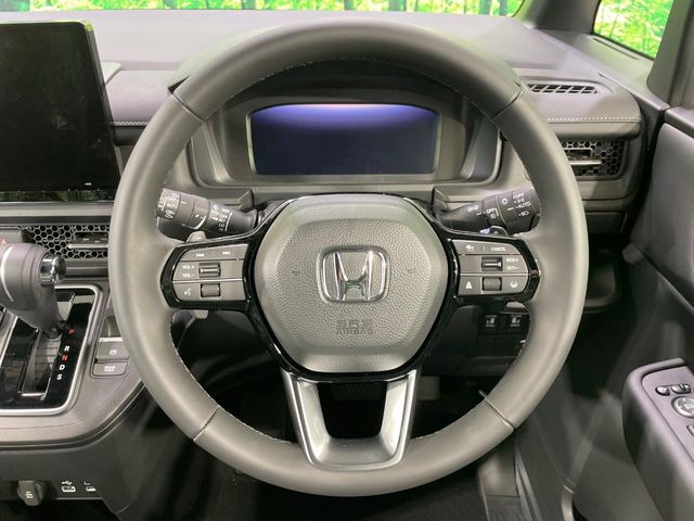 �y�X�e�A�����O�X�C�b�`�z�^�]���A�O������ڐ������炷���ƂȂ��A�I�[�f�B�I���̑��삪�\�ȕ֗��@�\!���S&���K�ȃh���C�u�����o���Ă���܂���