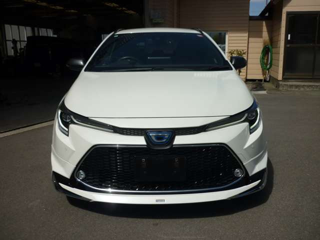 カローラツーリング1.8 ハイブリッド W×B E-Four 4WD