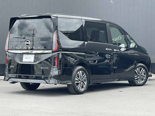 セレナ1.4 e-POWER ハイウェイスターV