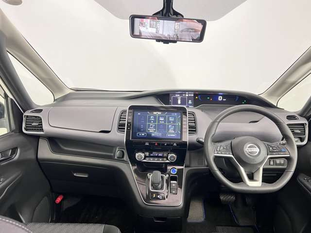 セレナ1.2 e-POWER ハイウェイスターV