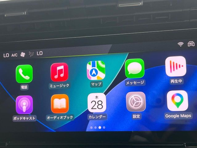 ��Apple Car Play:�X�}�z�Ƃ̗L���ڑ��ŁA�i�r�E�I�[�f�B�I�Đ��ȂǃX�}�z�̃A�v���@�\����ʂł��g����֗��@�\�ł�!