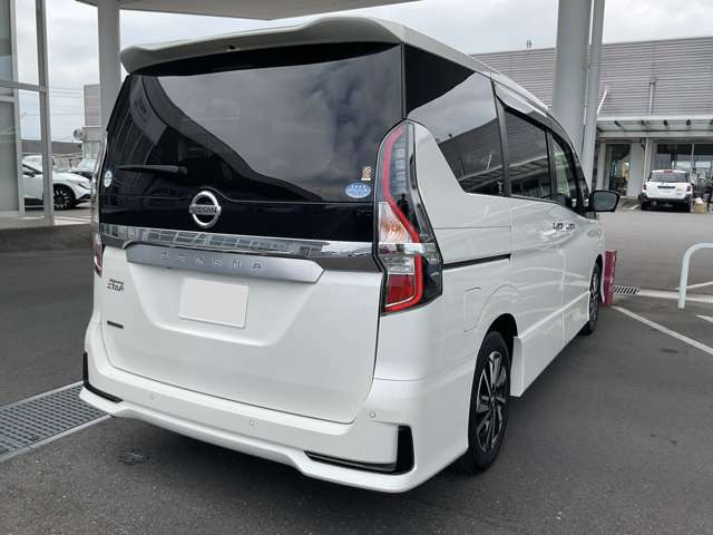 セレナ2.0 ハイウェイスターV