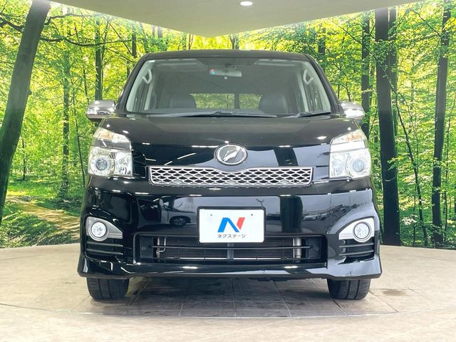 トヨタ ヴォクシー 2.0 ZS 煌Z 84.9万円 平成25年(2013年) 静岡県 中古
