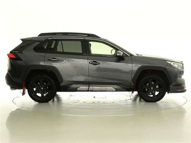 RAV42.0 アドベンチャー オフロードパッケージ 4WD