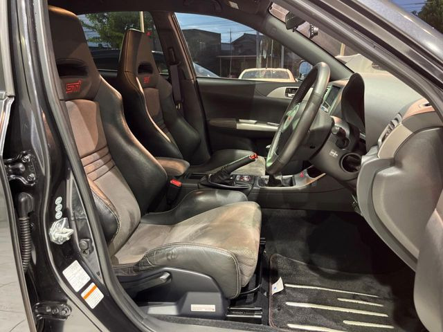 �yRECARO���o�P�b�g�V�[�g�z�l�ԍH�w�Ɋ�Â����ʈ����z�ɂ���č��ւ̕��S�Ⓑ���ԉ^�]���̔�J�������y������ڂŃ��J���Ƃ킩��X�|�[�e�B�ȃ��b�N�X�������ł��B