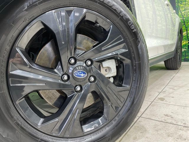 �y����17�C���`�A���~�z�C�[���z�O�ςɃ}�b�`���������A���~�z�C�[���𑕒����Ă���܂��B�e��ЊO�A���~�z�C�[����A�X�^�b�h���X�^�C�����戵�����Ă���܂��B���񂲑��k����������