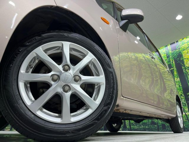 �y����14�C���`�A���~�z�C�[���z�O�ςɃ}�b�`���������A���~�z�C�[���𑕒����Ă���܂��B�e��ЊO�A���~�z�C�[����A�X�^�b�h���X�^�C�����戵�����Ă���܂��B���񂲑��k����������