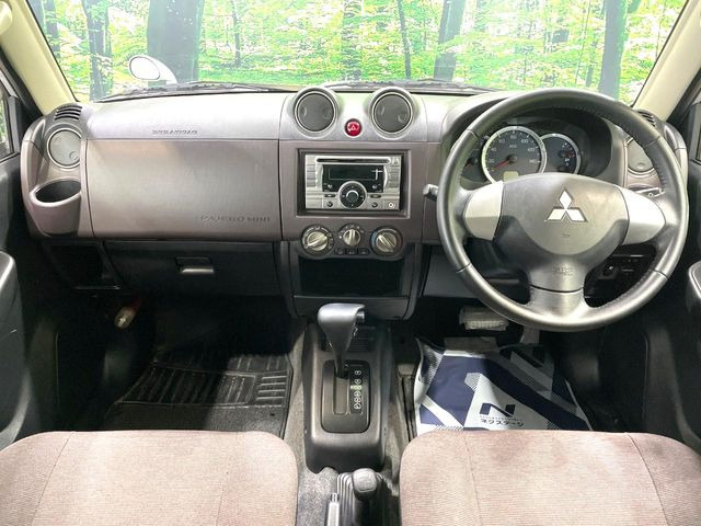 パジェロミニエクシード 4WD