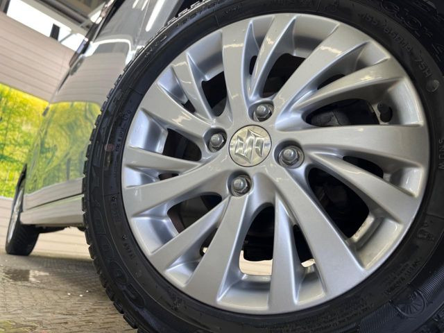 �y����14�C���`�A���~�z�C�[���z�O�ςɃ}�b�`���������A���~�z�C�[���𑕒����Ă���܂��B�e��ЊO�A���~�z�C�[����A�X�^�b�h���X�^�C�����戵�����Ă���܂��B���񂲑��k����������