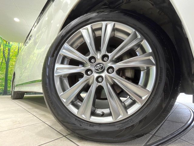 �y����18�C���`�A���~�z�C�[���z�O�ςɃ}�b�`���������A���~�z�C�[���𑕒����Ă���܂��B�e��ЊO�A���~�z�C�[����A�X�^�b�h���X�^�C�����戵�����Ă���܂��B���񂲑��k����������